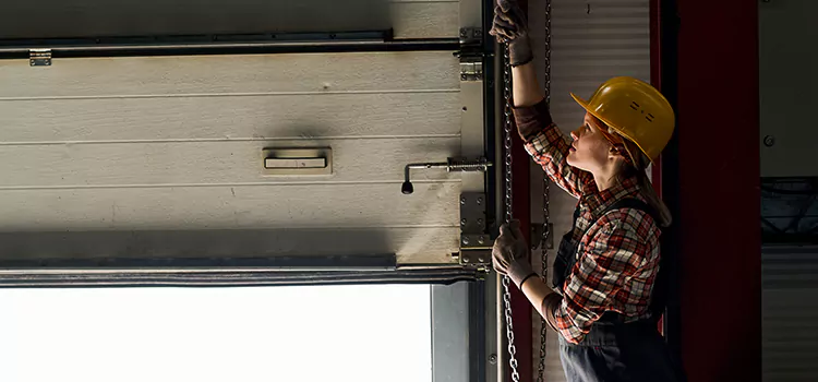 Addressing Common Garage Door Stoppage Issues in Olive Branch, MS